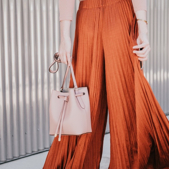 Blush mini bucket bag by Lauren Ralph Lauren - Picture 3 of 8